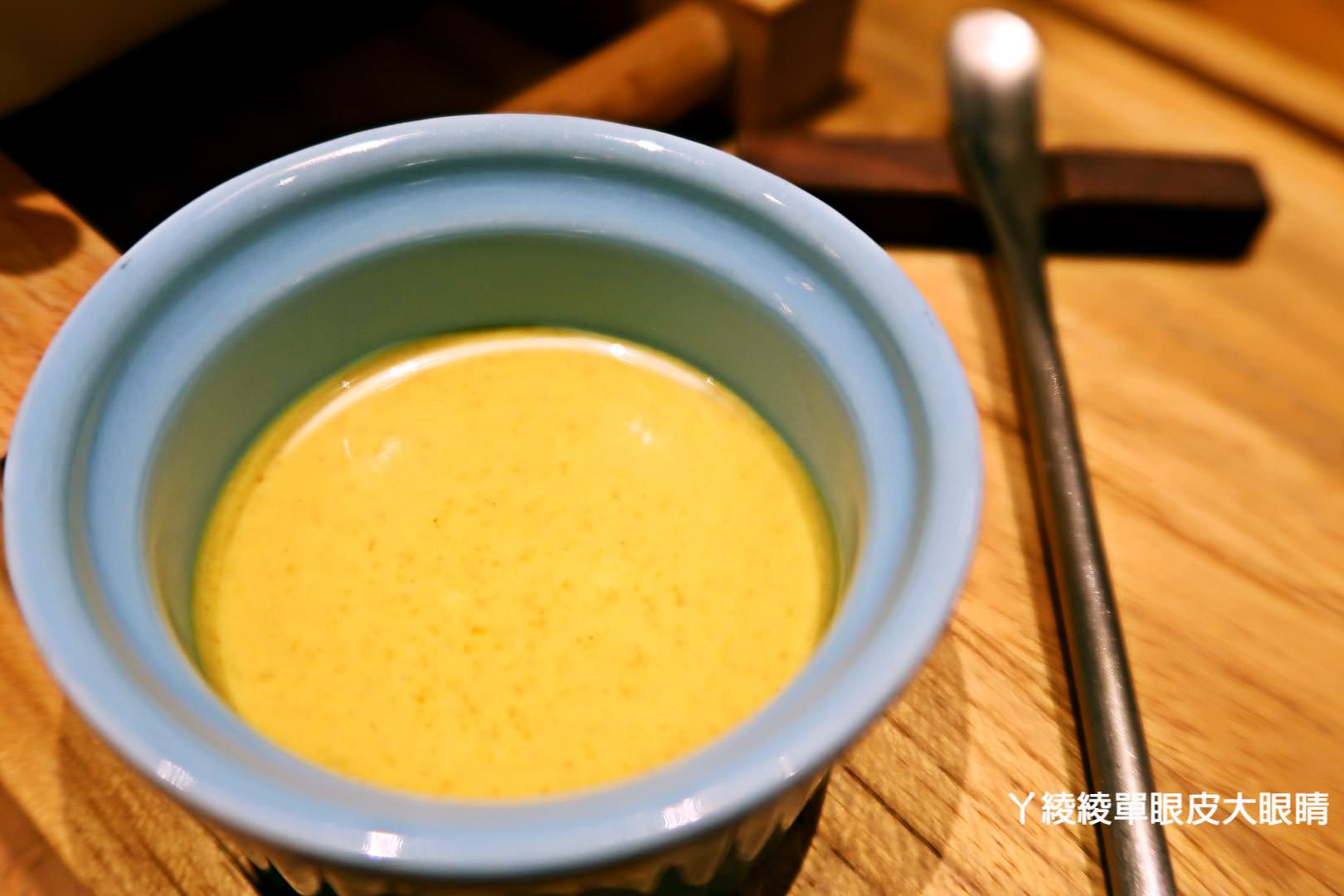 台中西區審計新村｜成真咖啡Come Ture Coffee，IG熱門打卡點好拍又好喝