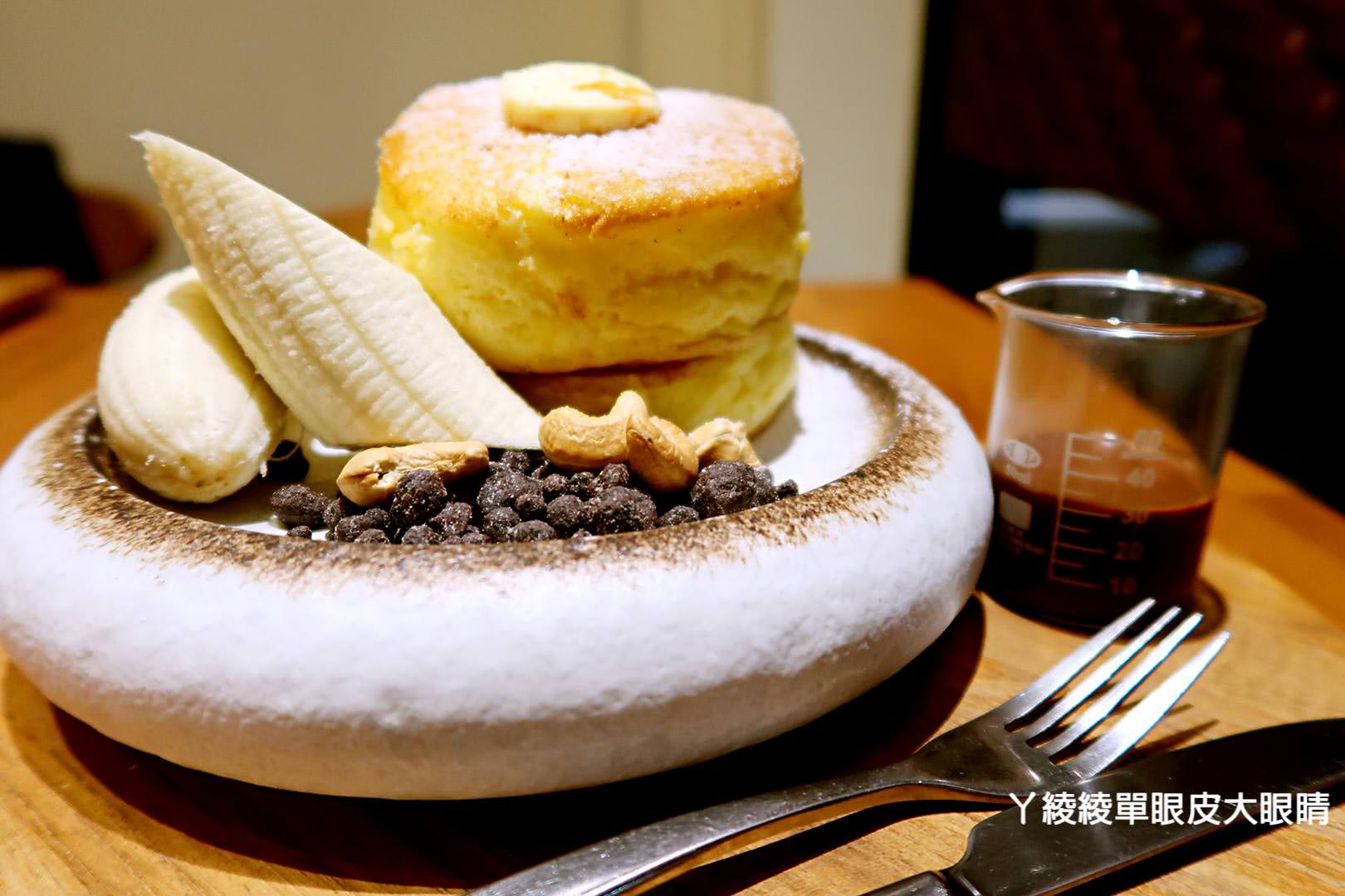 台中西區審計新村｜成真咖啡Come Ture Coffee，IG熱門打卡點好拍又好喝