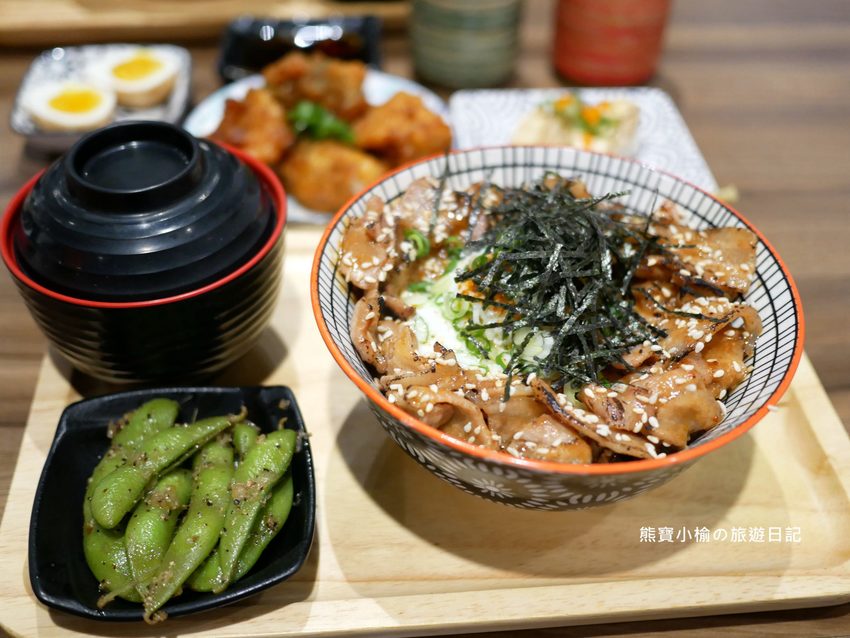 台中火車站 花囍家日式料理製研所,東區日式丼飯、鮭魚親子海鮮丼、比目魚握壽司專賣店,內有網美打卡花牆!附詳細菜單介紹、新時代購物中心正後方。 @熊寶小榆の旅遊日記