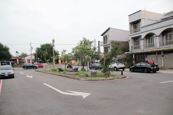 南靖車站：【嘉義水上景點】古色古香的南靖車站~出站就是要來去南靖糖廠吃冰去