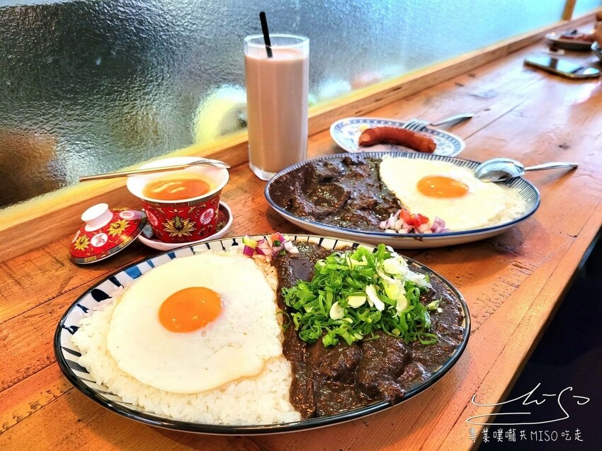 【台中美食】小次男咖哩所 ➤ 日式濃郁咖哩，文青咖哩販賣所！目前有兩間，小次男本店與審計新村二店！