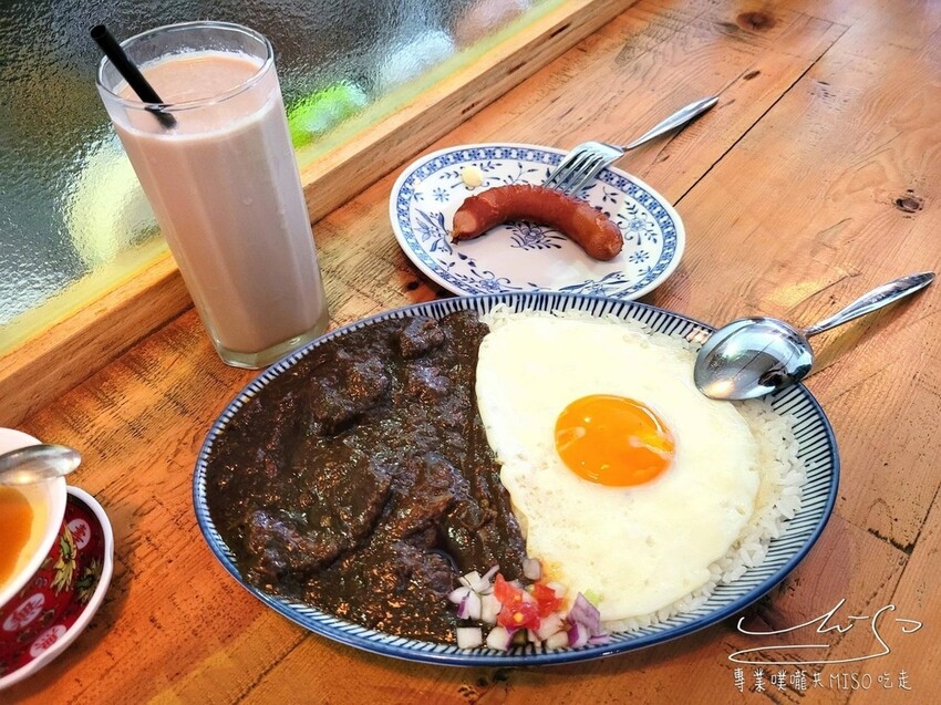 【台中美食】小次男咖哩所 ➤ 日式濃郁咖哩，文青咖哩販賣所！目前有兩間，小次男本店與審計新村二店！