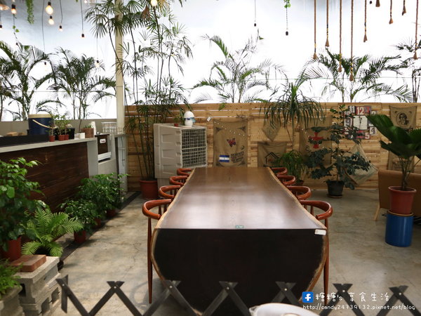 山姆派樂SAMpartner:〖台中│美食〗山姆派樂SAMpartner ❤ 北屯美食推薦,靠近大坑,有著美美溫室花園般的用餐環境,激推咖哩烏龍麵!!還有繽紛漂亮的鮮果冰棒~