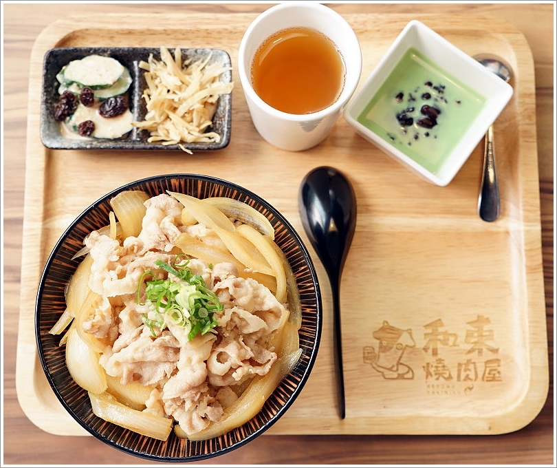 【桃園美食】和東燒肉屋‧平日午間限定的美味丼飯!大理石雪花牛肉丼推薦!