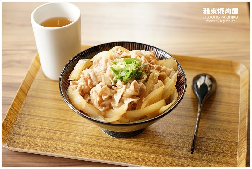 【桃園美食】和東燒肉屋‧平日午間限定的美味丼飯!大理石雪花牛肉丼推薦!