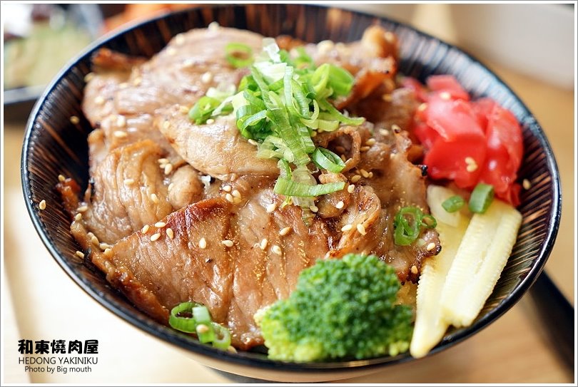 【桃園美食】和東燒肉屋‧平日午間限定的美味丼飯!大理石雪花牛肉丼推薦!