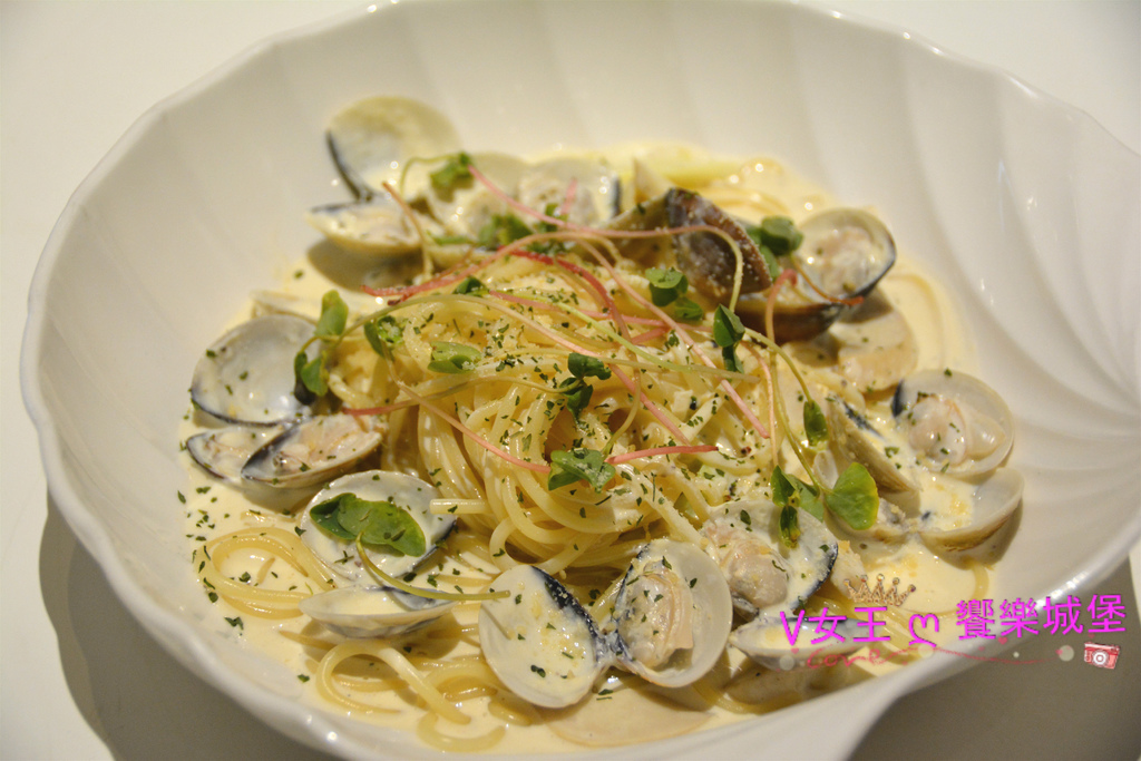 PIG_1021_meitu_50.jpg PIG_1021_meitu_50.jpg