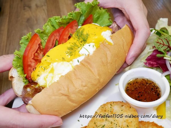 東區早午餐推薦【At • First Brunch 緣來-忠孝店】#起司瀑布 #班尼蛋 #大份量早午餐 #國父紀念館早午餐推薦 (24).JPG