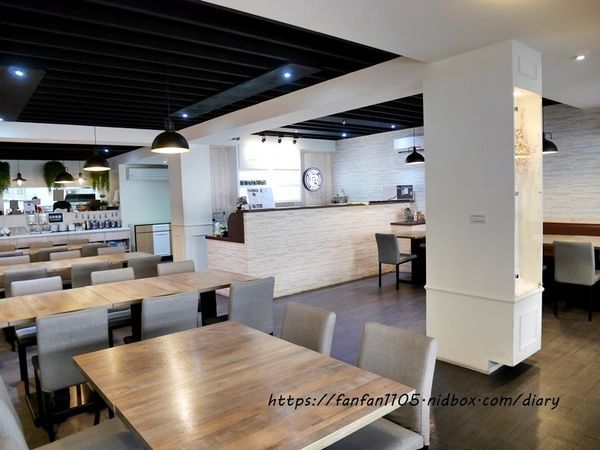 東區早午餐推薦【At • First Brunch 緣來-忠孝店】#起司瀑布 #班尼蛋 #大份量早午餐 #國父紀念館早午餐推薦 (1).JPG