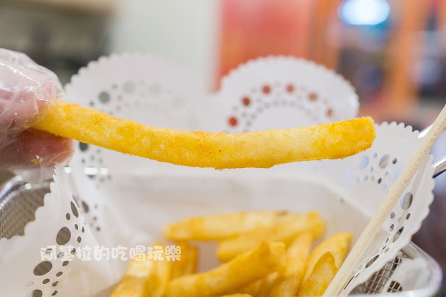 台中美食｜曲肯叔叔美式炸雞-德化店｜雞塊、雞腿、雞翅、雞排、雞米花