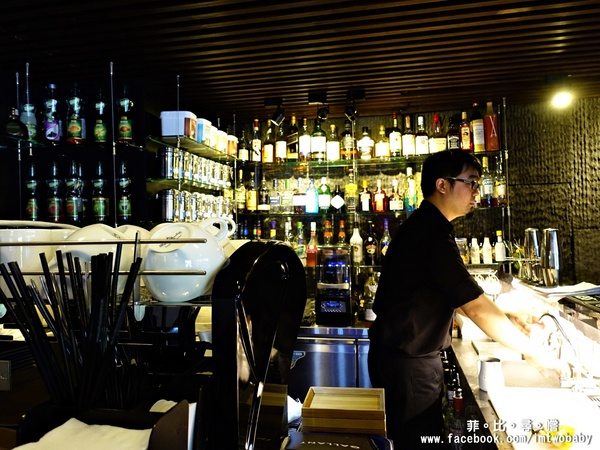 Fa cafe 天母店：【天母美食】Fa cafe咖啡廳 隱身在天母街角的餐酒館 會噴火的咖啡及特製調酒 給您視覺味覺雙享受！近天母市集