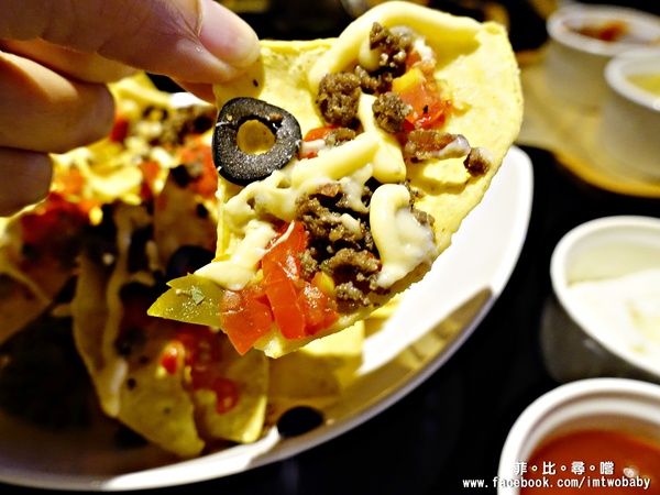 Fa cafe 天母店：【天母美食】Fa cafe咖啡廳 隱身在天母街角的餐酒館 會噴火的咖啡及特製調酒 給您視覺味覺雙享受！近天母市集