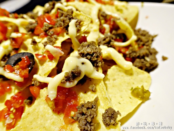 Fa cafe 天母店：【天母美食】Fa cafe咖啡廳 隱身在天母街角的餐酒館 會噴火的咖啡及特製調酒 給您視覺味覺雙享受！近天母市集