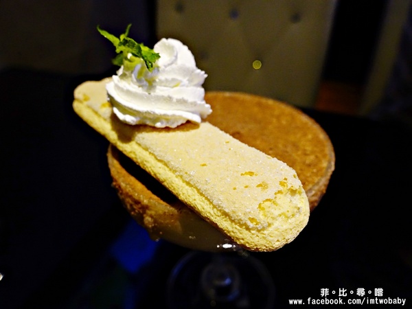 Fa cafe 天母店：【天母美食】Fa cafe咖啡廳 隱身在天母街角的餐酒館 會噴火的咖啡及特製調酒 給您視覺味覺雙享受！近天母市集