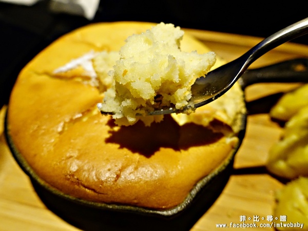 Fa cafe 天母店：【天母美食】Fa cafe咖啡廳 隱身在天母街角的餐酒館 會噴火的咖啡及特製調酒 給您視覺味覺雙享受！近天母市集