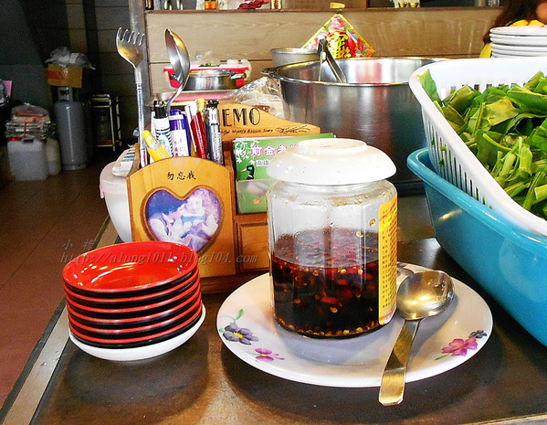 前金鴨肉羹老攤：50年的手藝     ..前金老牌鴨肉羹