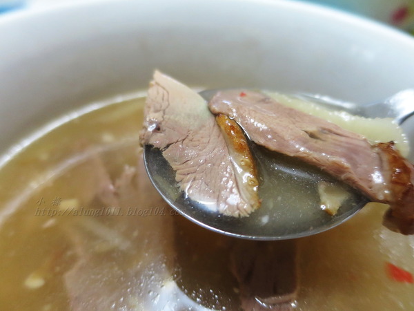 前金鴨肉羹老攤：50年的手藝     ..前金老牌鴨肉羹