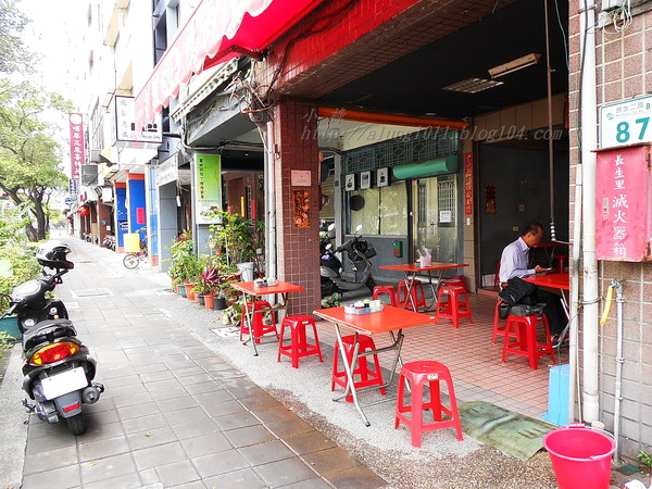 前金鴨肉羹老攤：50年的手藝     ..前金老牌鴨肉羹