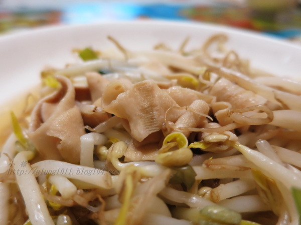 前金鴨肉羹老攤：50年的手藝     ..前金老牌鴨肉羹