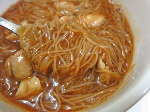 【蘆洲美食】民族路無名宵夜-開到凌晨的宵夜麵線