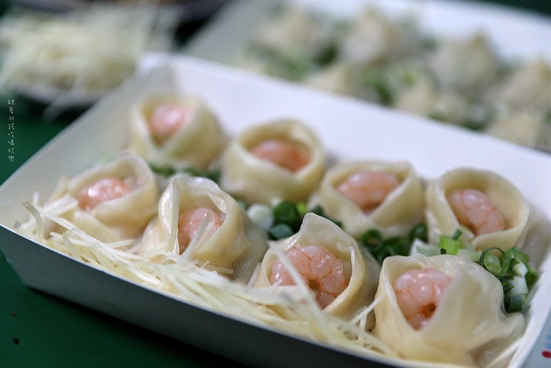 56巷口湯包板橋隱藏版無名爆漿湯包夜市巷弄鮮蝦燒賣02