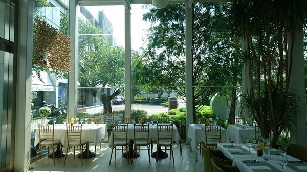 Maison de Verre 梅森維拉:高雄~Maison de Verre 梅森維拉玻璃屋餐廳~浪漫優雅的早午餐~情侶約會餐廳~特色餐廳~