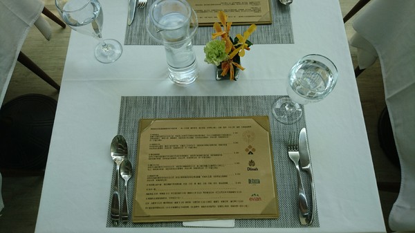 Maison de Verre 梅森維拉:高雄~Maison de Verre 梅森維拉玻璃屋餐廳~浪漫優雅的早午餐~情侶約會餐廳~特色餐廳~