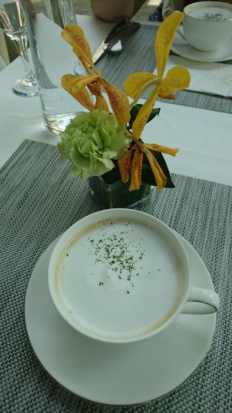 Maison de Verre 梅森維拉:高雄~Maison de Verre 梅森維拉玻璃屋餐廳~浪漫優雅的早午餐~情侶約會餐廳~特色餐廳~