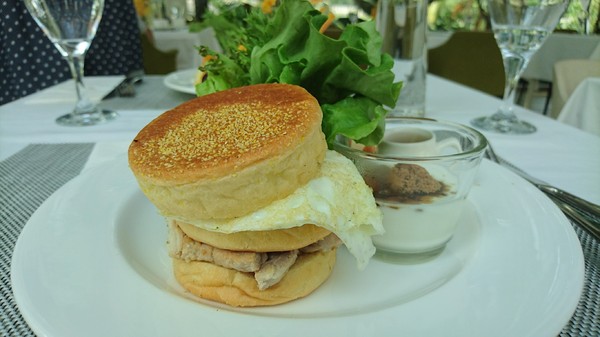 Maison de Verre 梅森維拉:高雄~Maison de Verre 梅森維拉玻璃屋餐廳~浪漫優雅的早午餐~情侶約會餐廳~特色餐廳~