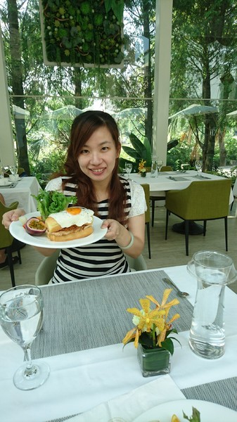 Maison de Verre 梅森維拉:高雄~Maison de Verre 梅森維拉玻璃屋餐廳~浪漫優雅的早午餐~情侶約會餐廳~特色餐廳~