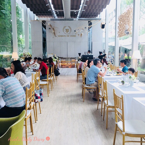 【高雄美食】隱身愛河畔的玻璃花屋 ❤ 梅拉維森Maison de Verre ❤ 浪漫佈置讓你享受法式優雅