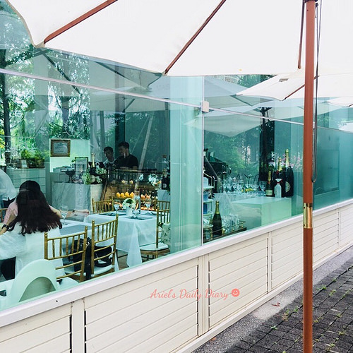 【高雄美食】隱身愛河畔的玻璃花屋 ❤ 梅拉維森Maison de Verre ❤ 浪漫佈置讓你享受法式優雅