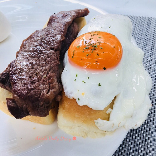 【高雄美食】隱身愛河畔的玻璃花屋 ❤ 梅拉維森Maison de Verre ❤ 浪漫佈置讓你享受法式優雅