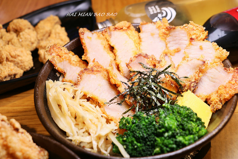 『炸去啃Chicken職人炸物(台北信義A11店)』信義新光三越美食/時尚鹽酥雞/巨無霸雞排丼飯/優惠套餐/菜單/全台分店資訊(捷運市政府站)