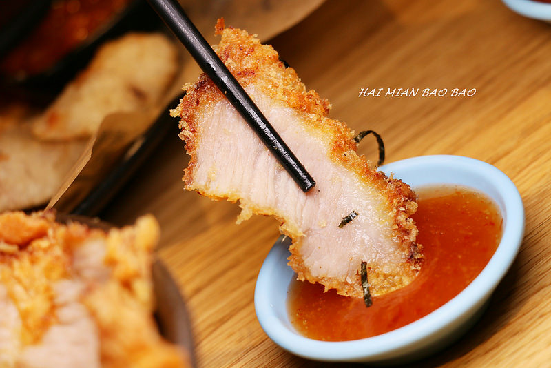 『炸去啃Chicken職人炸物(台北信義A11店)』信義新光三越美食/時尚鹽酥雞/巨無霸雞排丼飯/優惠套餐/菜單/全台分店資訊(捷運市政府站)