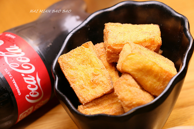 『炸去啃Chicken職人炸物(台北信義A11店)』信義新光三越美食/時尚鹽酥雞/巨無霸雞排丼飯/優惠套餐/菜單/全台分店資訊(捷運市政府站)