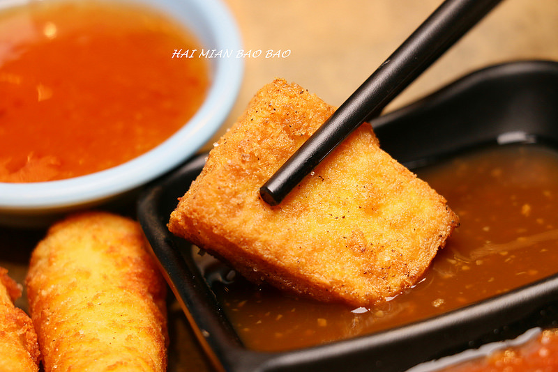 『炸去啃Chicken職人炸物(台北信義A11店)』信義新光三越美食/時尚鹽酥雞/巨無霸雞排丼飯/優惠套餐/菜單/全台分店資訊(捷運市政府站)