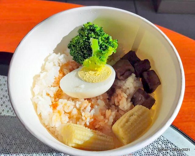 「炸去啃Chicken 職人炸物」(Fried chicken lunch box ) , Taipei,Taiwan, SJKen, Apr  6, 2021.