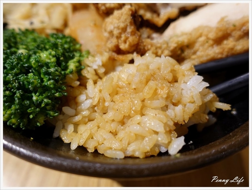 【台北】炸去啃職人炸物/雞排/內用鹹酥雞/丼飯/新光信義A11分店