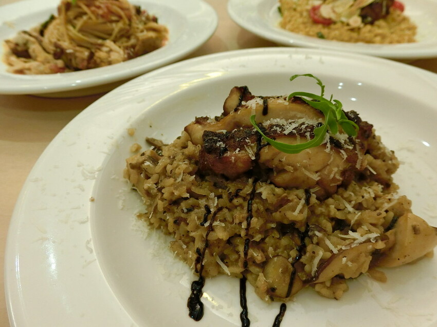 台中必吃雲朵舒芙蕾厚鬆餅！Tiffany藍餐廳野米樂，近科博館超方便。