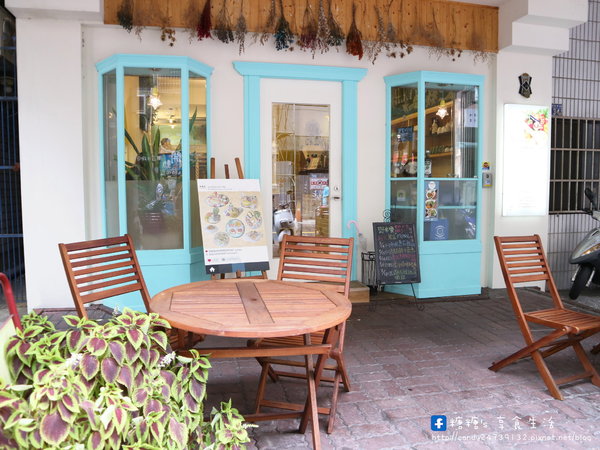 野米樂YummyLove box meal&restaurant：〖台中│美食〗野米樂YummyLove box meal&restaurant ❤ 鄰近科博館的小清新餐館，除了內用餐點外，平日還有提供外帶手作餐盒唷~