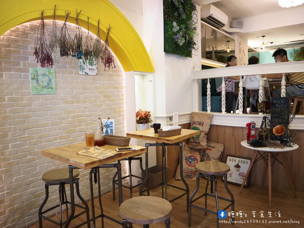 野米樂YummyLove box meal&restaurant：〖台中│美食〗野米樂YummyLove box meal&restaurant ❤ 鄰近科博館的小清新餐館，除了內用餐點外，平日還有提供外帶手作餐盒唷~