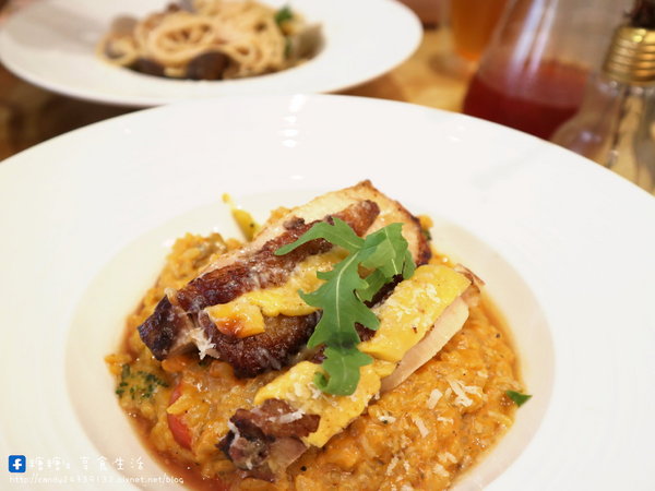 野米樂YummyLove box meal&restaurant：〖台中│美食〗野米樂YummyLove box meal&restaurant ❤ 鄰近科博館的小清新餐館，除了內用餐點外，平日還有提供外帶手作餐盒唷~