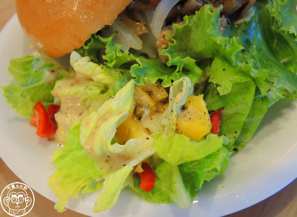 牧旅茶品：呷飽祙【台北松山･牧旅茶品】食材用心的新開餐茶館