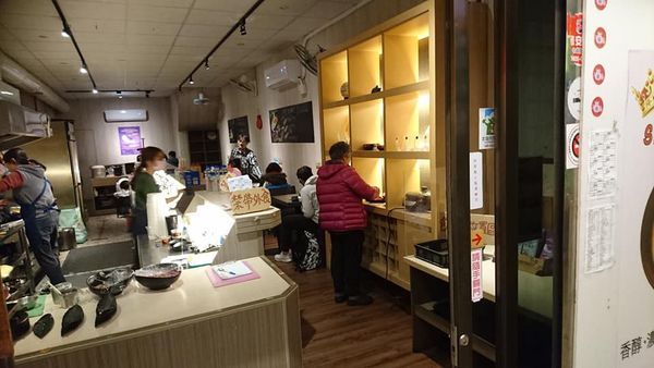 51353608_2250678441630499_8090042403525754880_n