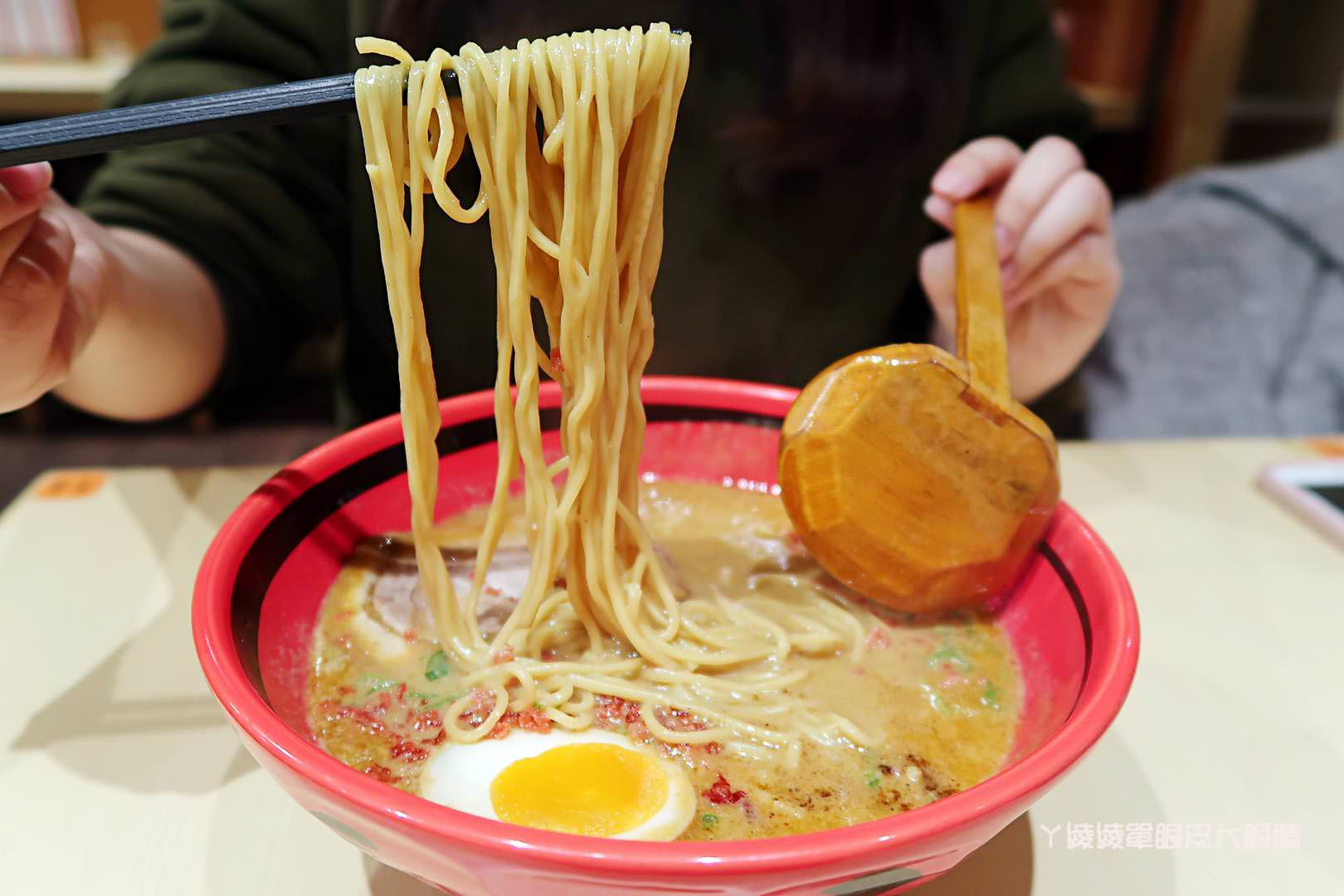 台中平價拉麵推薦｜一幻拉麵！中友百貨湯頭超蝦的北海道拉麵