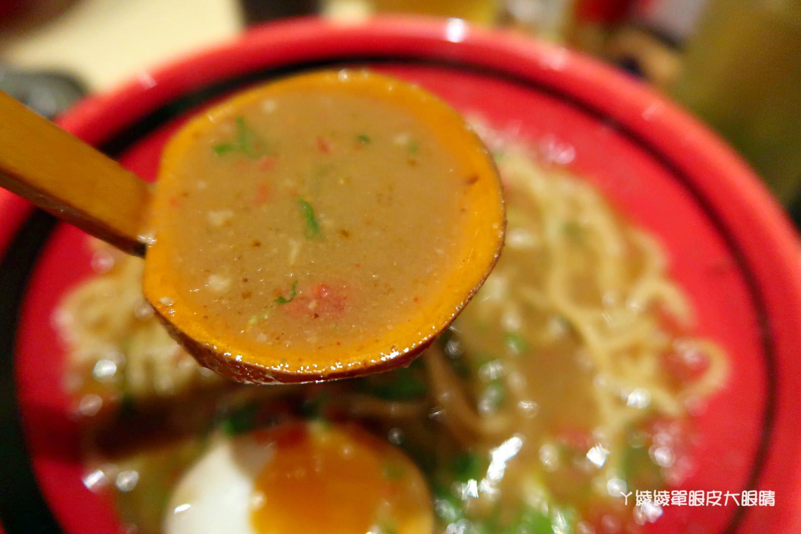 台中平價拉麵推薦｜一幻拉麵！中友百貨湯頭超蝦的北海道拉麵