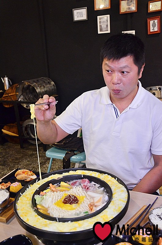 饕飽複合飲食館