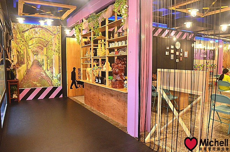 饕飽複合飲食館