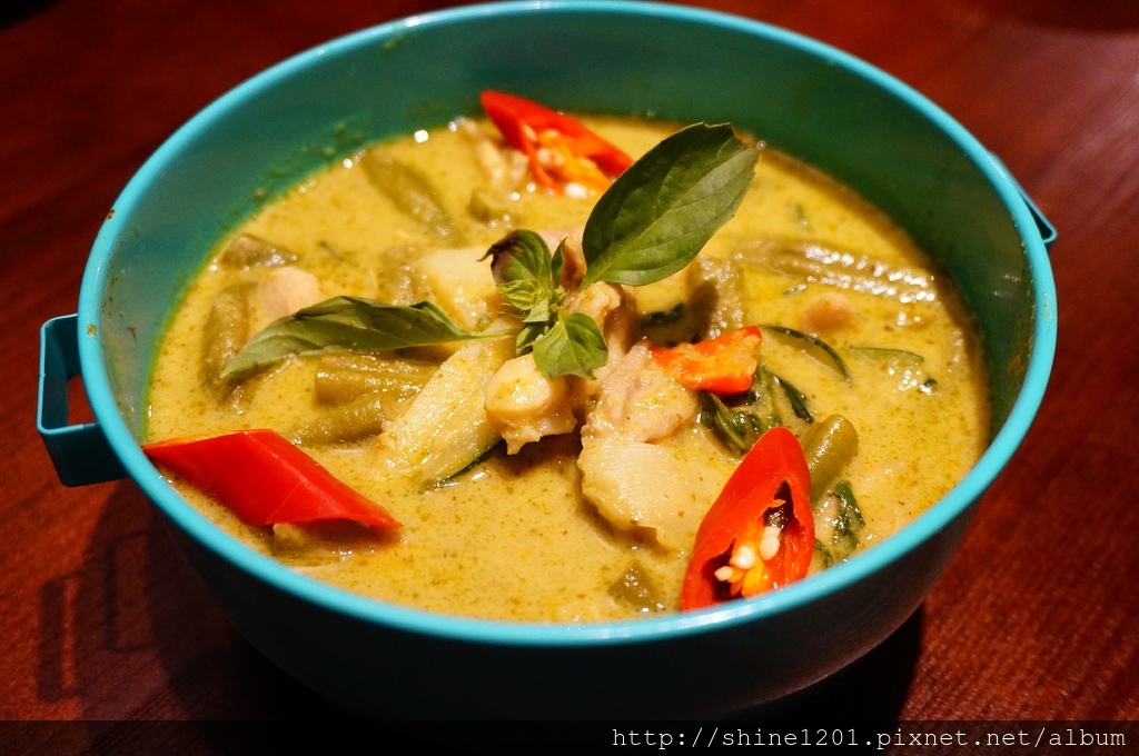 忠孝復興站泰式料理.甲泰船麵.東區美食.東區外送.外帶